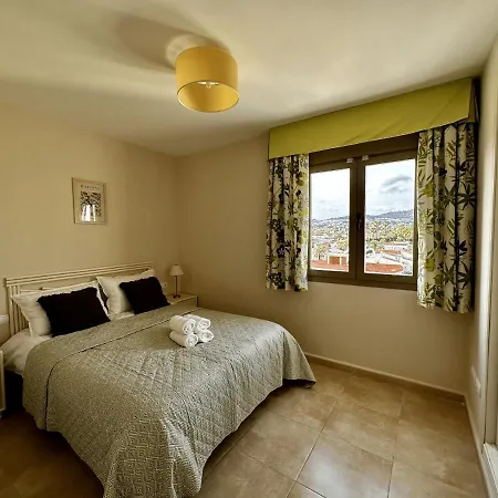 Apartament Esmeralda *